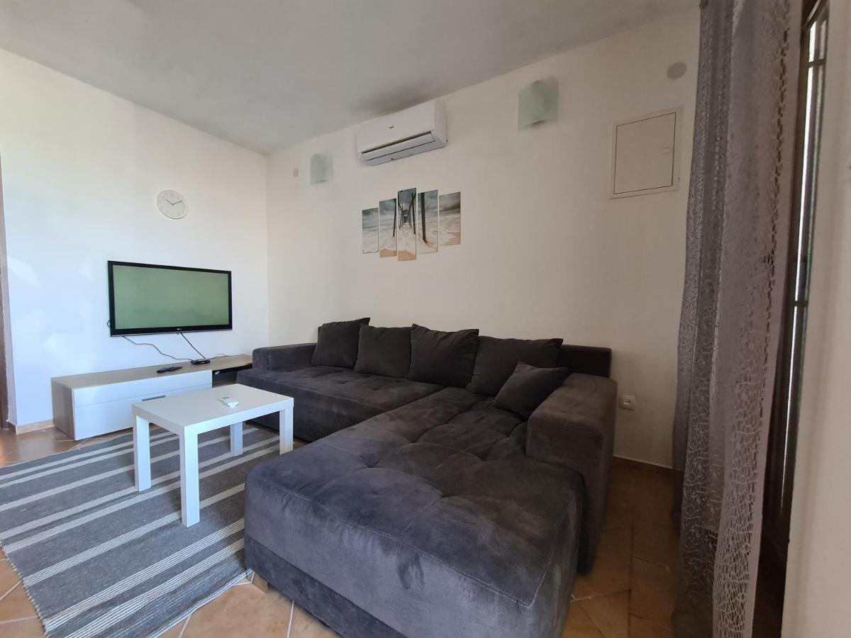 Apartman Mihaela Vrsi Exterior foto